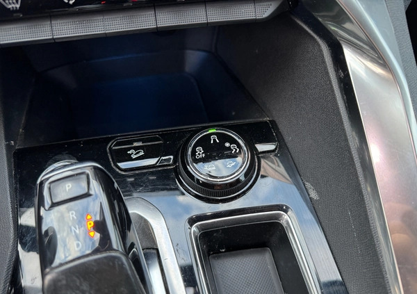 Peugeot 5008 cena 48900 przebieg: 79000, rok produkcji 2018 z Sieniawa małe 596